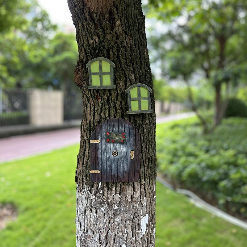 Fairy Door Tree Decor with Glowing Windows for Gardens