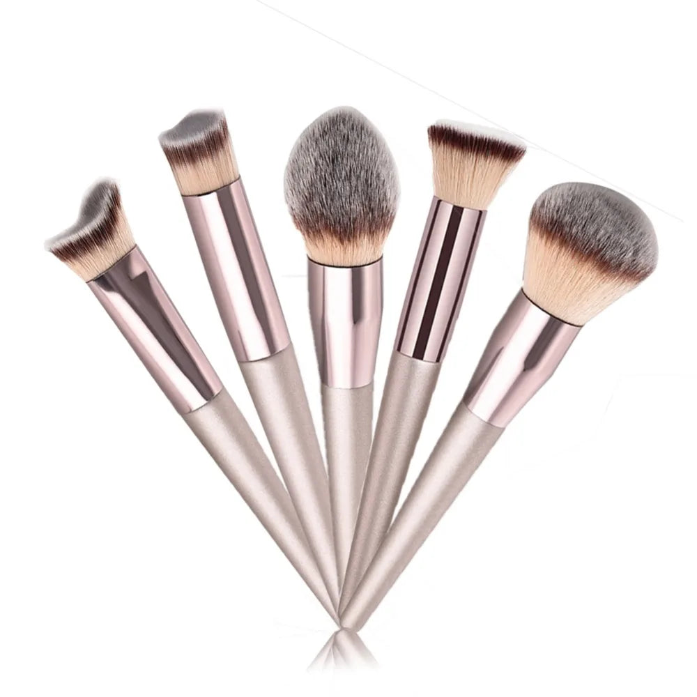 Large Foundation Brush — Flawless Coverage in Seconds