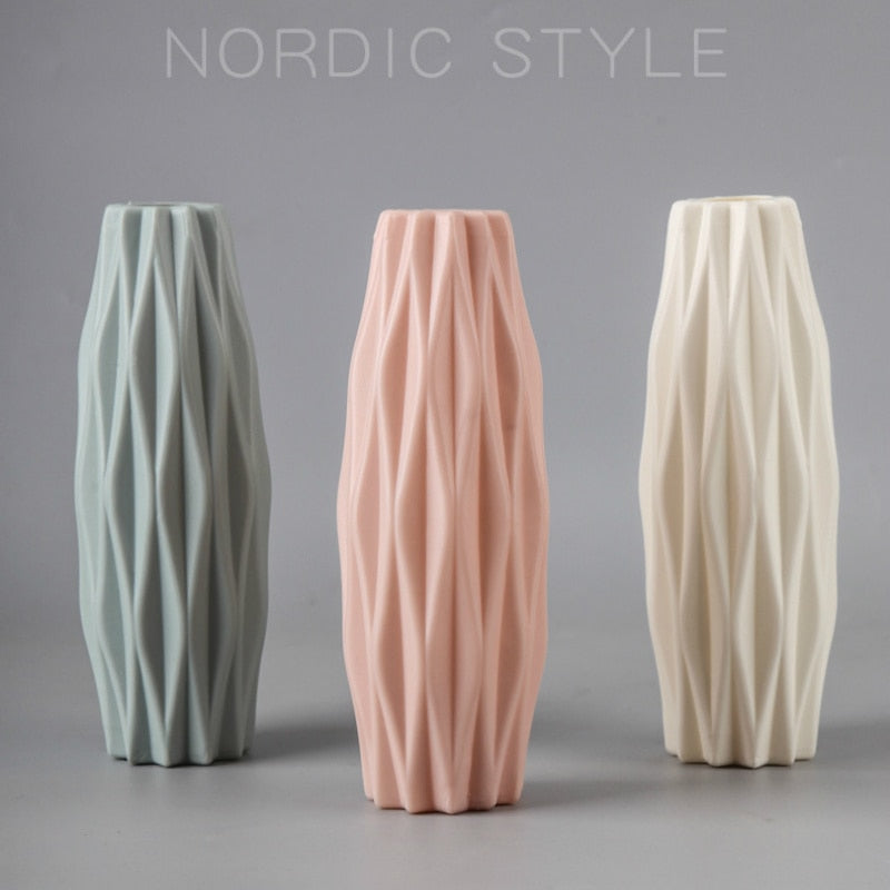 Nordic Faceted Plastic Vase: Ceramic Look, Unbreakable