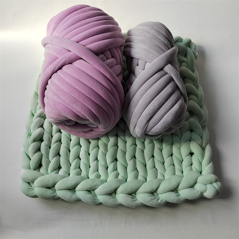 1KG Jumbo Fleece Yarn for Chunky Hand-Knitted Blankets