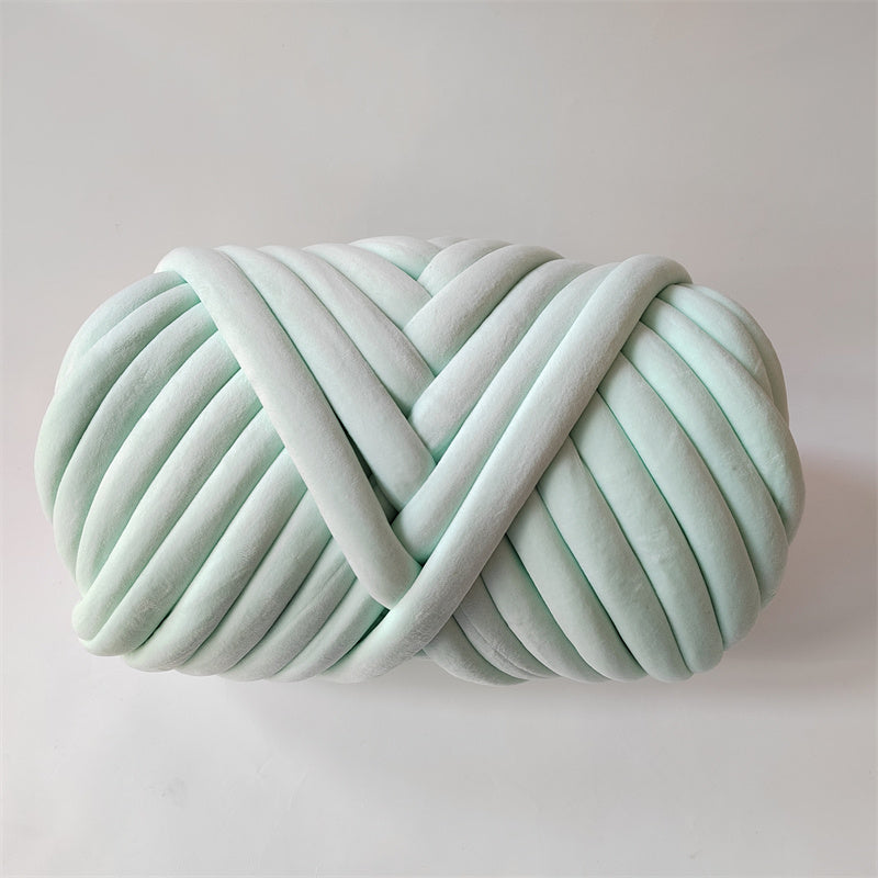 1KG Jumbo Fleece Yarn for Chunky Hand-Knitted Blankets
