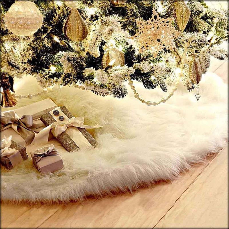 Faux Fur Christmas Tree Skirt for Cozy Holiday Decor