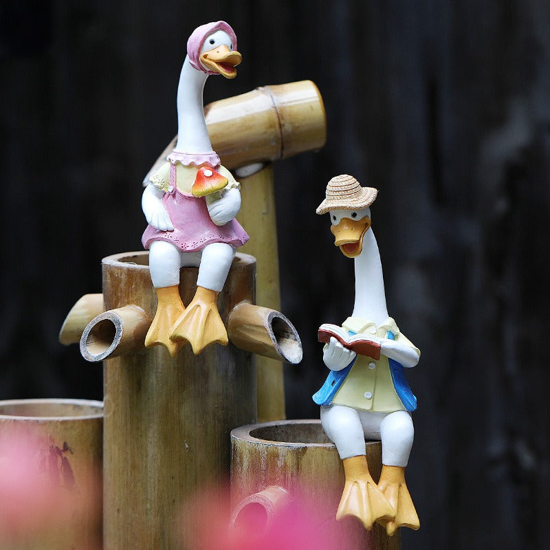 Couple Duck Garden Statues for Whimsical Outdoor Decor