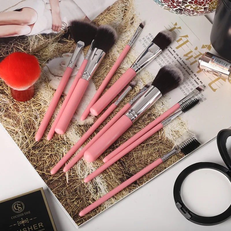 12-Piece Makeup Brush Set with Leather Case — Effortless