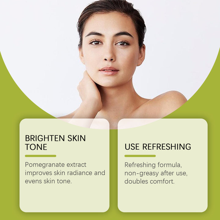 Green Tea Moisturizing Essence for Brighter, Radiant Skin