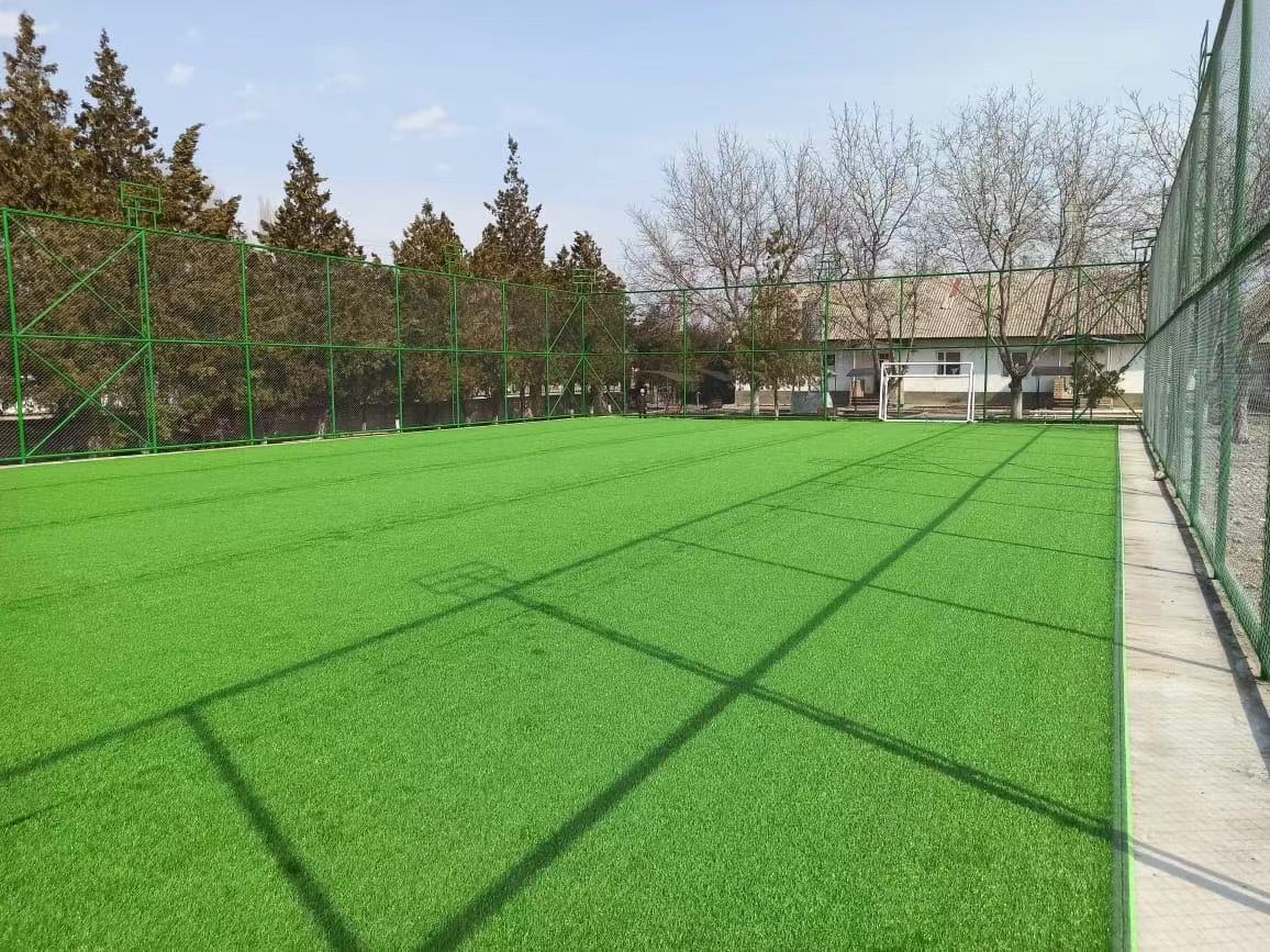 Artificial Grass Runway Blanket 2x10 ft, Realistic Turf