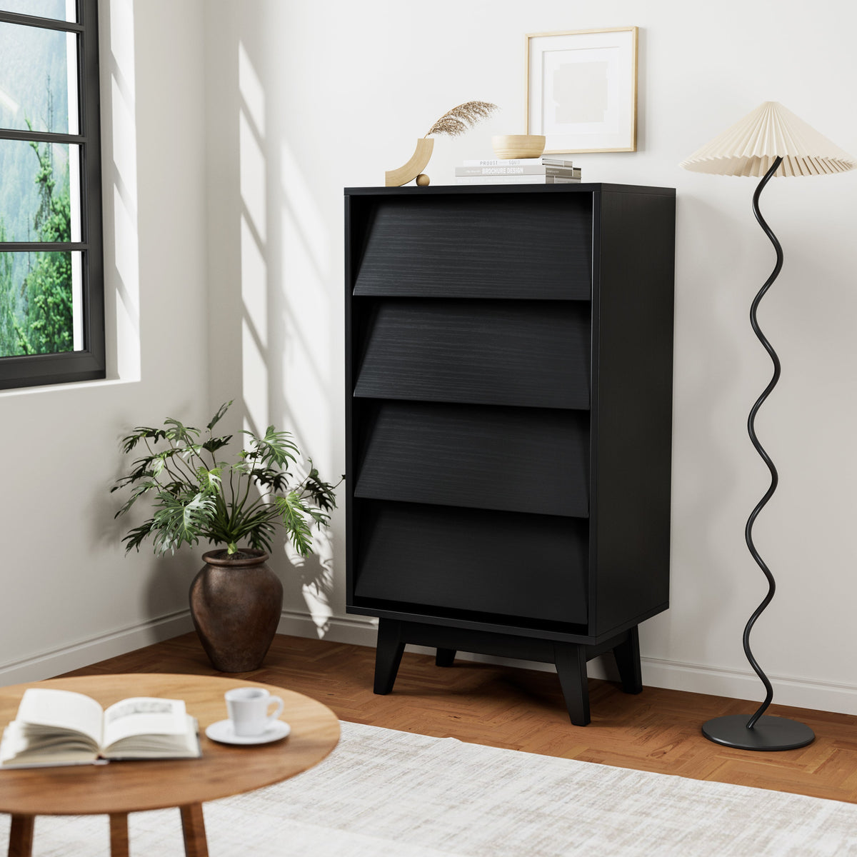 4-Drawer Dresser with Bevelled Vintage-Style Fronts