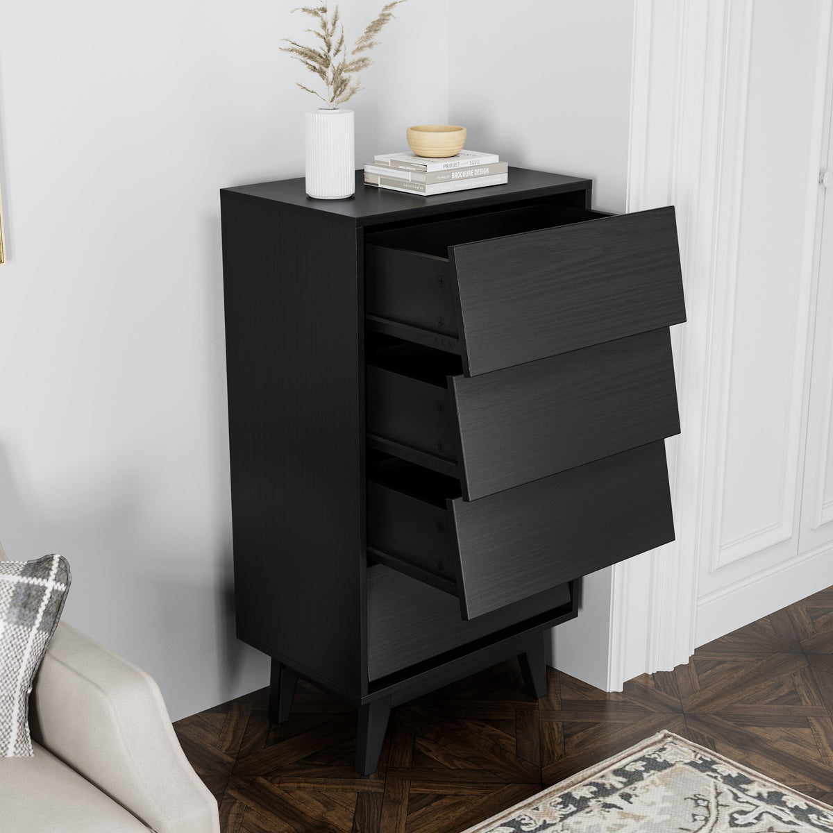 4-Drawer Dresser with Bevelled Vintage-Style Fronts