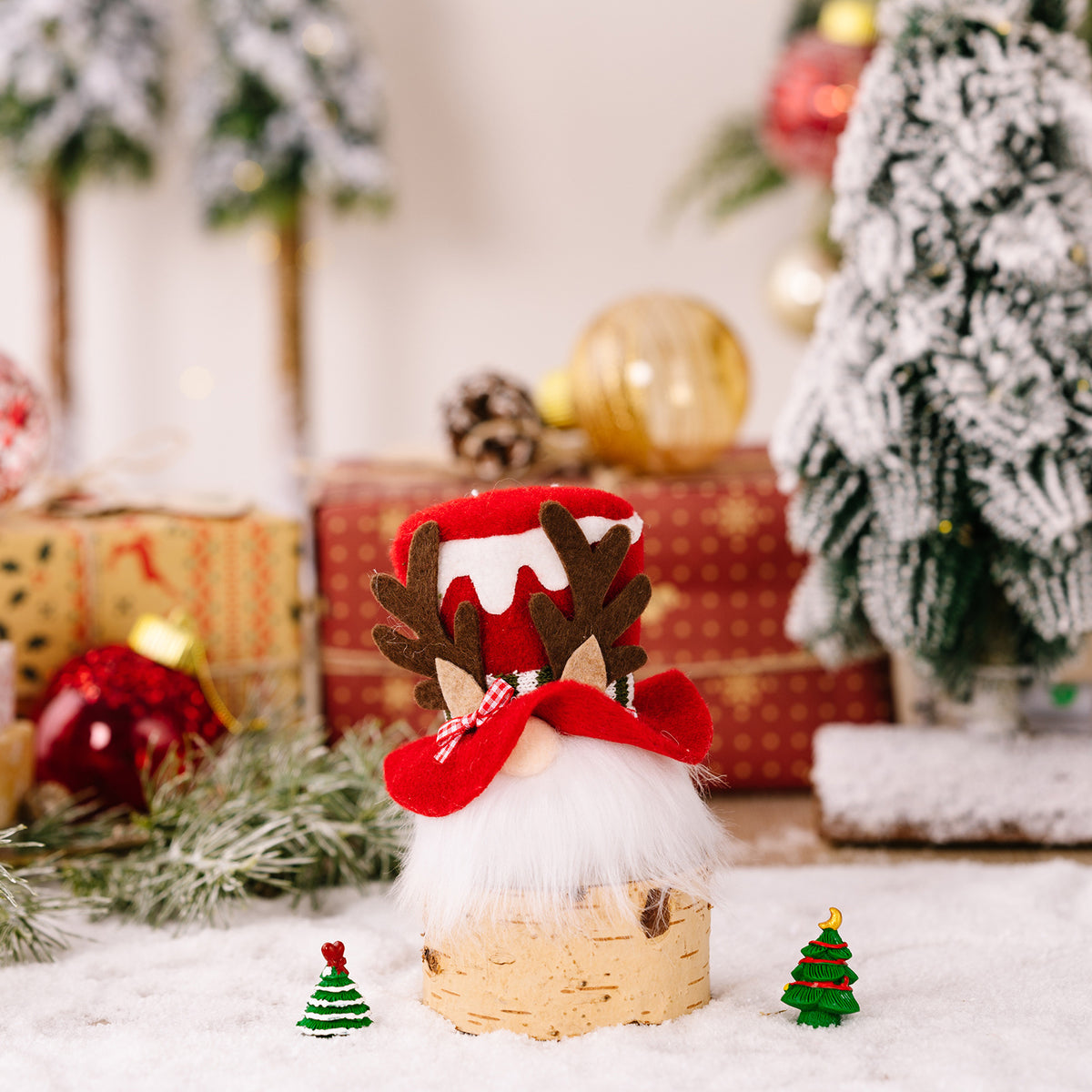 Light-Up Reindeer Gnome Ornaments for Cozy Christmas Decor