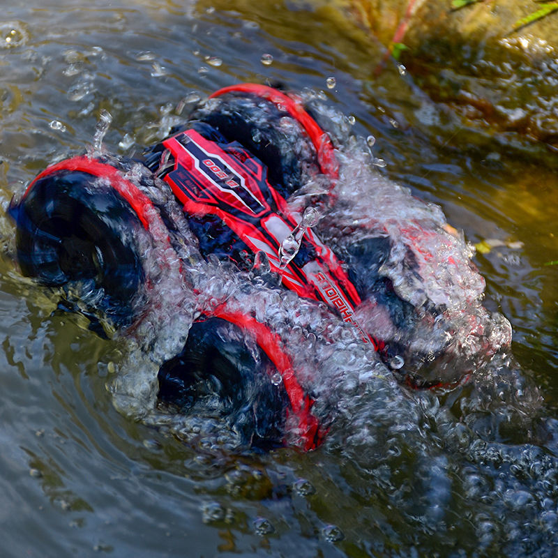 Amphibious 4WD Stunt Car for Double-Sided Action