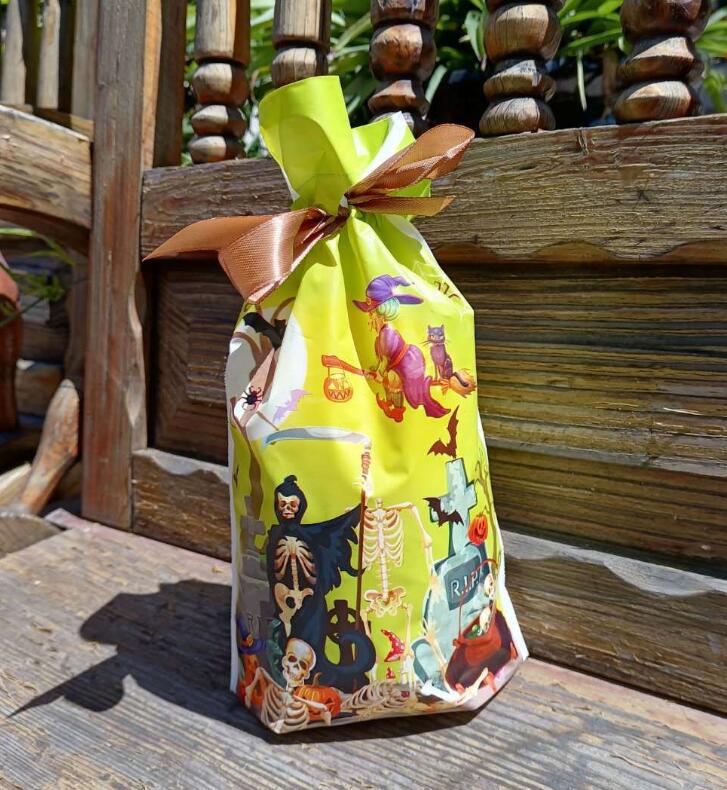 Halloween Gift Bags, 50-Piece Drawstring Favor Set