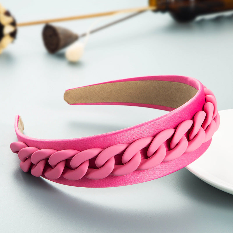 Wide-Brimmed Chain Headband for Playful Colorful Style