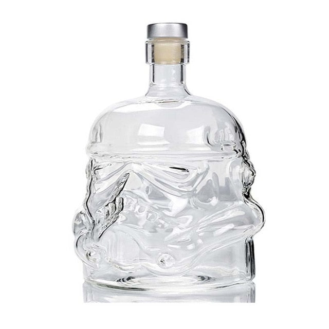 Stormtrooper Whiskey Decanter with Helmet Glass Cup