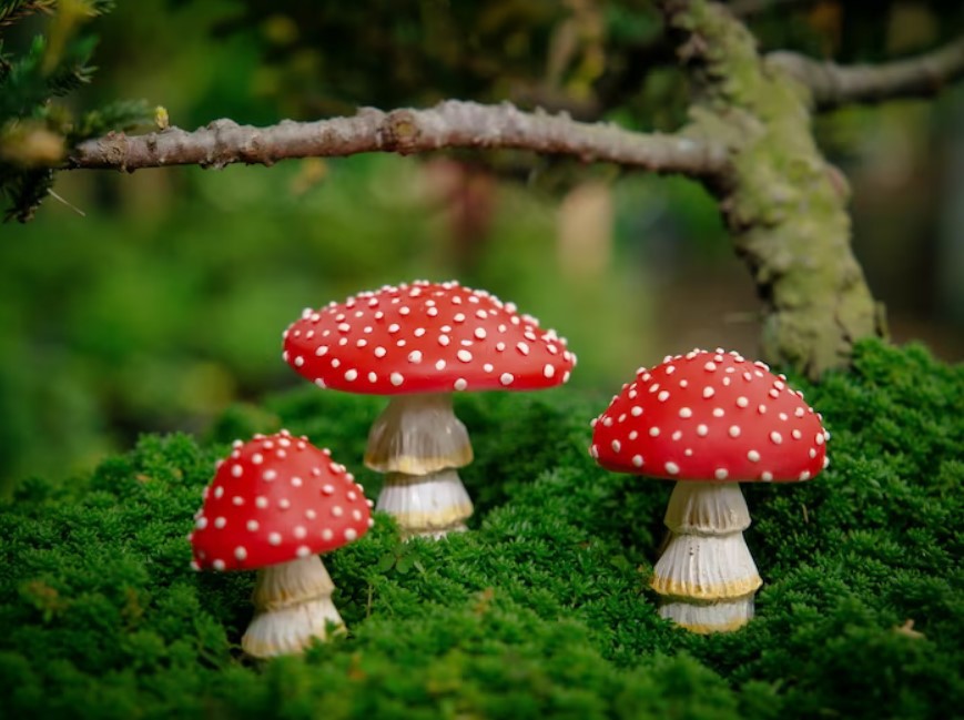 Glow in the Dark Mushroom Garden Ornament for Fairy Gardens