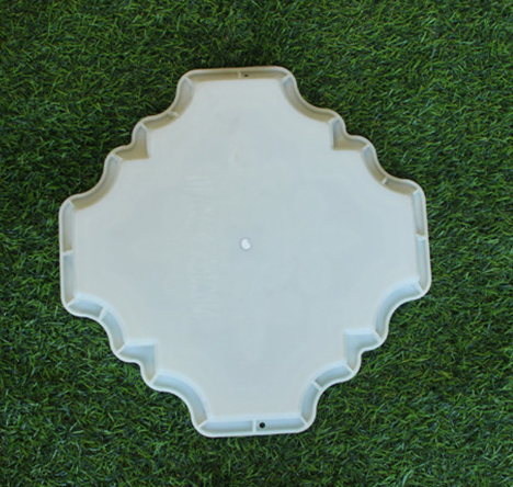 Decorative Concrete Stepping Stone Mold for Garden Paths