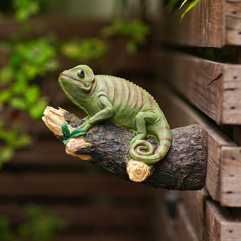 Chameleon Garden Ornament for Fences and Trees