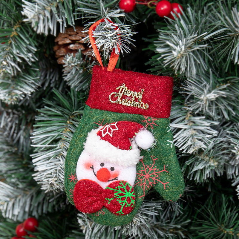 Mini Christmas Stocking Ornaments for Cozy Displays