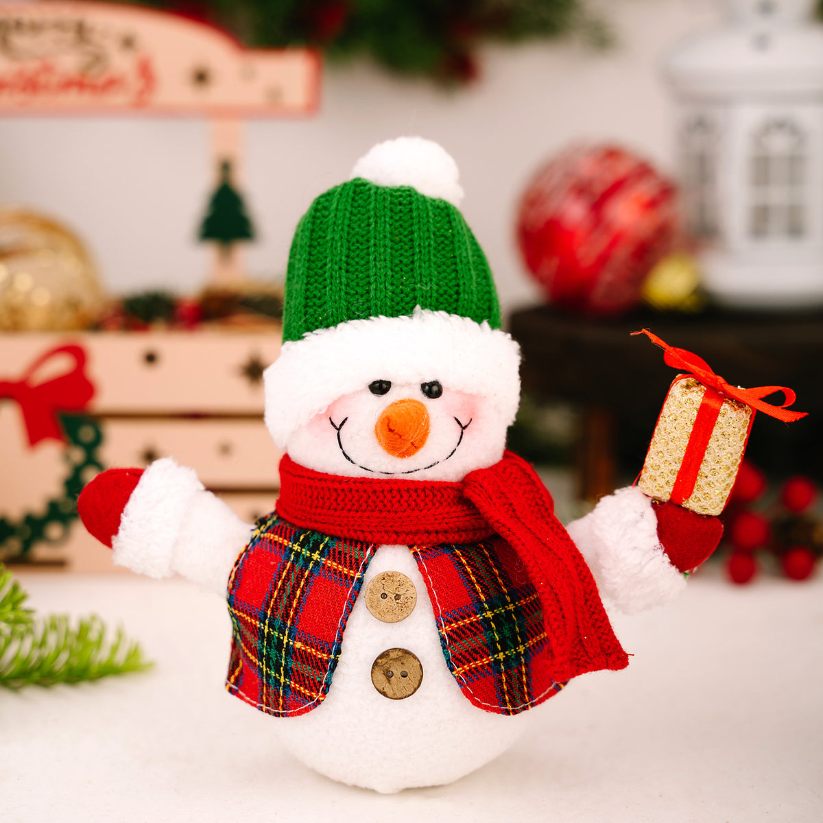 LED Snowman Figurine Set for a Warm Christmas Glow