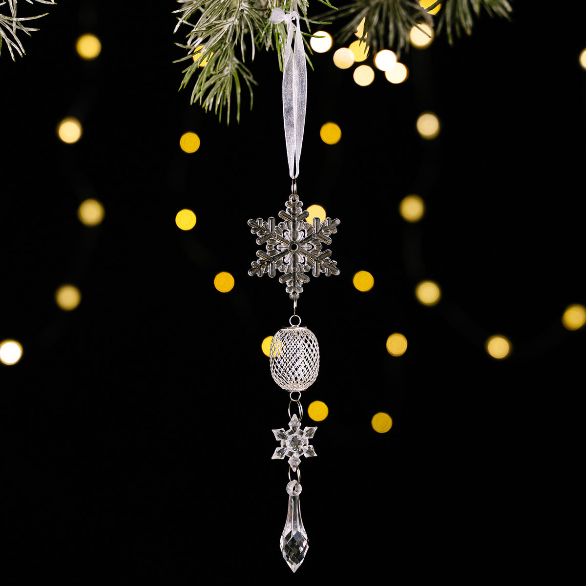 Crystal Snowflake Tree Ornament – Elegant Winter Sparkle