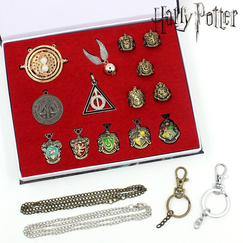 Harry Potter-Inspired 7-Piece Metal Gift Set for Fans