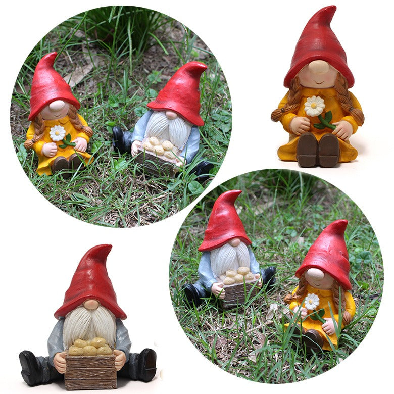Red Hat Gnome Couple Garden Decor for Beds and Shelves