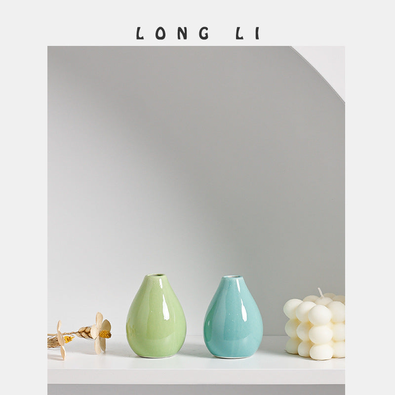 Mini Ceramic Bud Vase for Shelves and Desks
