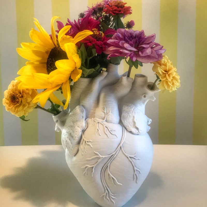 Heart Shape Flower Vase: Sculptural Decor for Dried Stems