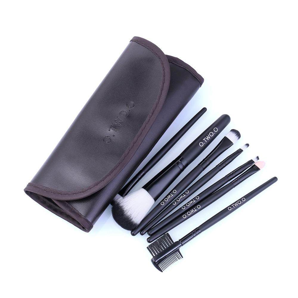 7‑Piece Makeup Brush Set — Soft Bristles, Roll‑Up Case