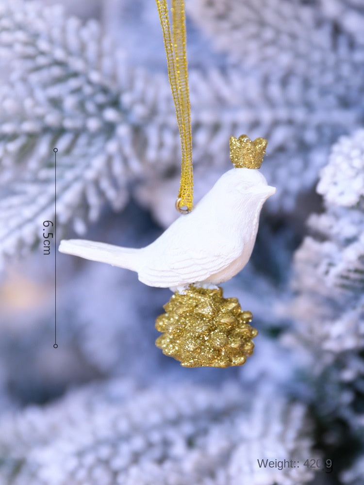 Christmas Tree Ornaments With Sparkling Gold Detail
