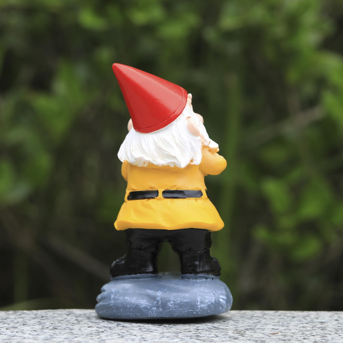 Funny Garden Gnome Statues with Gun Figurine Decor