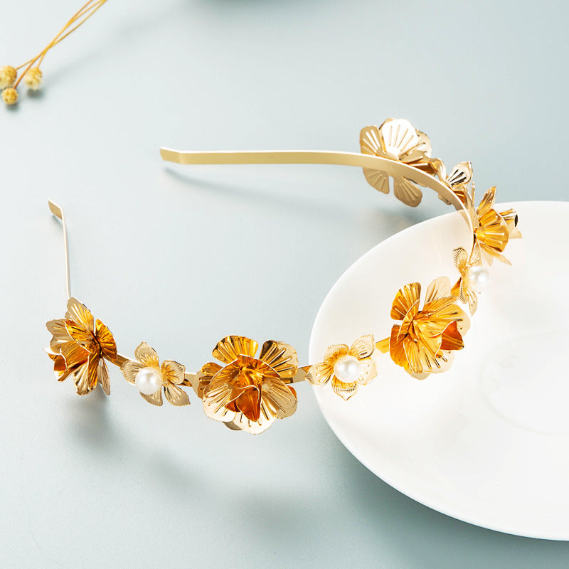 Floral Pearl Hair Hoop for Romantic Wedding Hairstyles