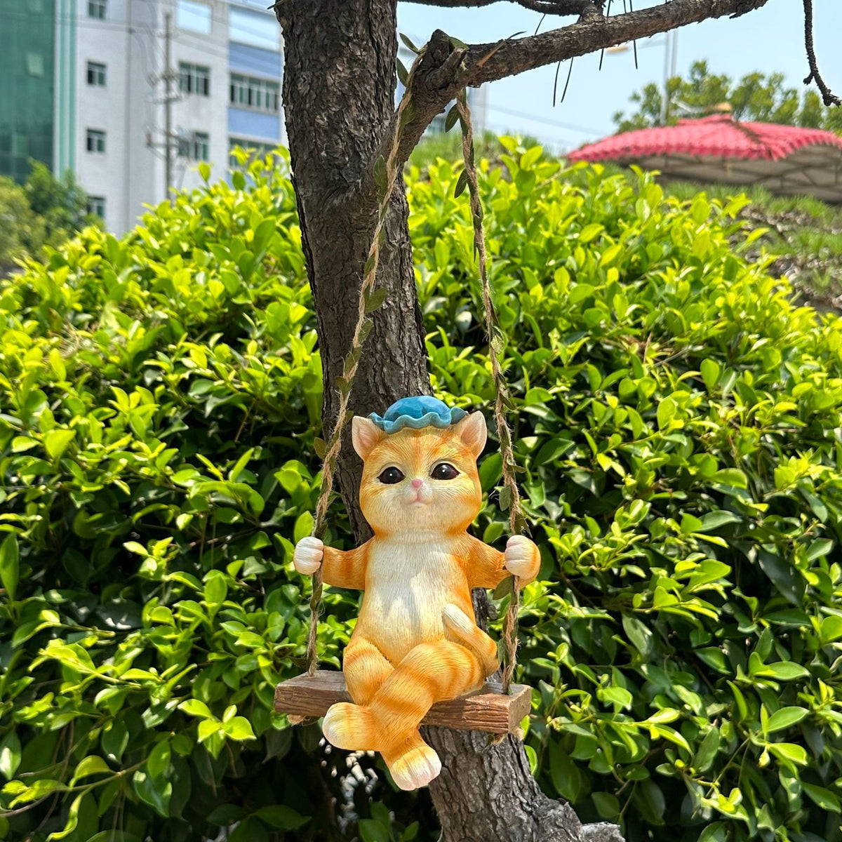 Cat Garden Outdoor Hanging Resin Pendant for Trees