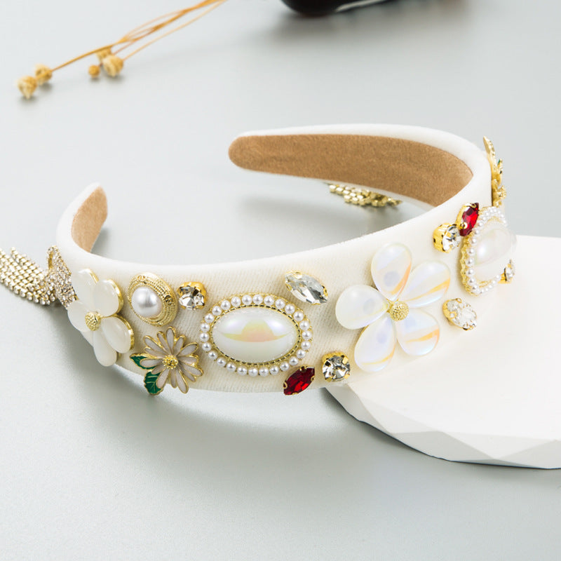Velvet Baroque Headband for Vintage Glamour Outfits