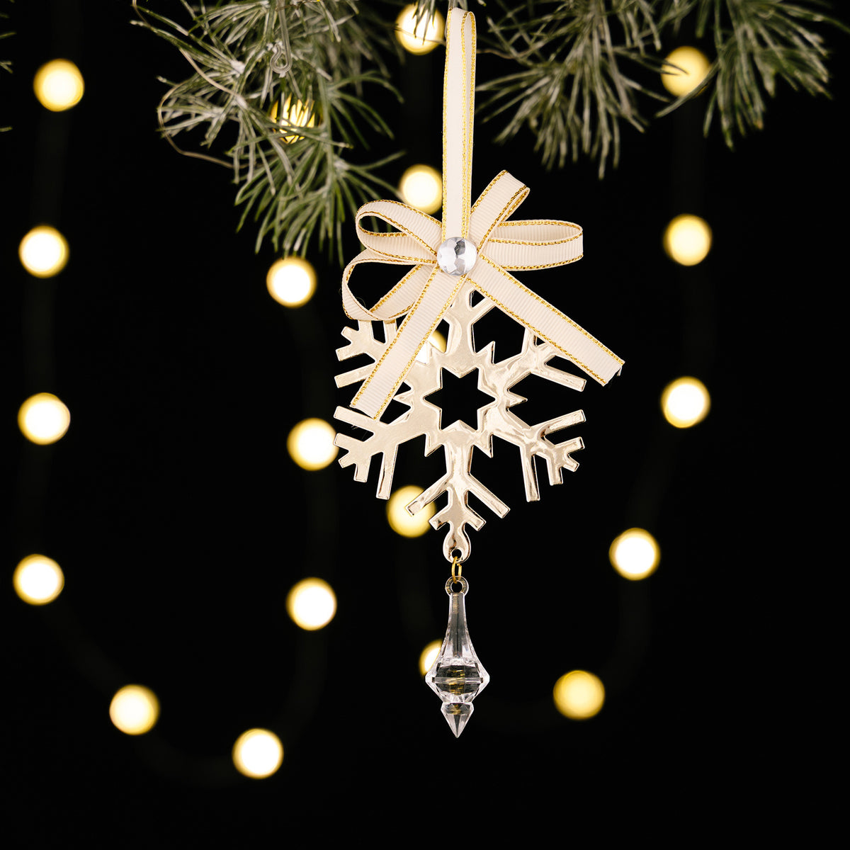Christmas Tree Ornaments With Elegant Crystal Sparkle