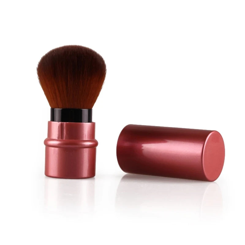 Retractable Mini Foundation Brush – Flawless Touch-Ups