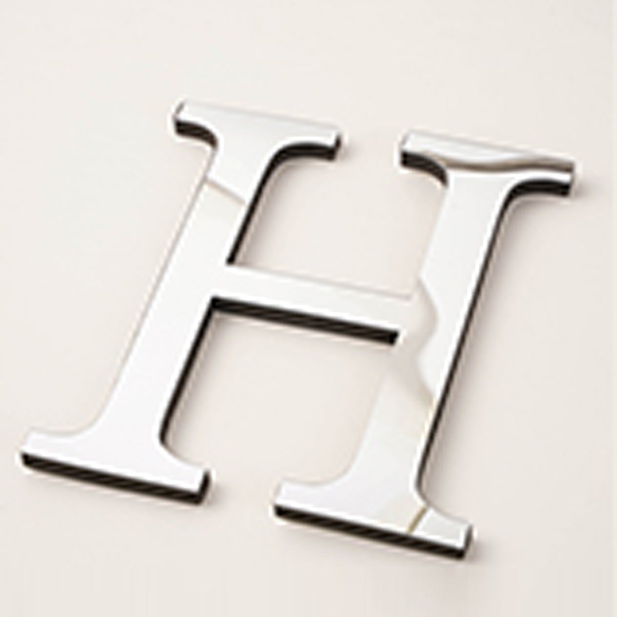 Acrylic Mirror Letters for Eye-Catching Wall Decorations