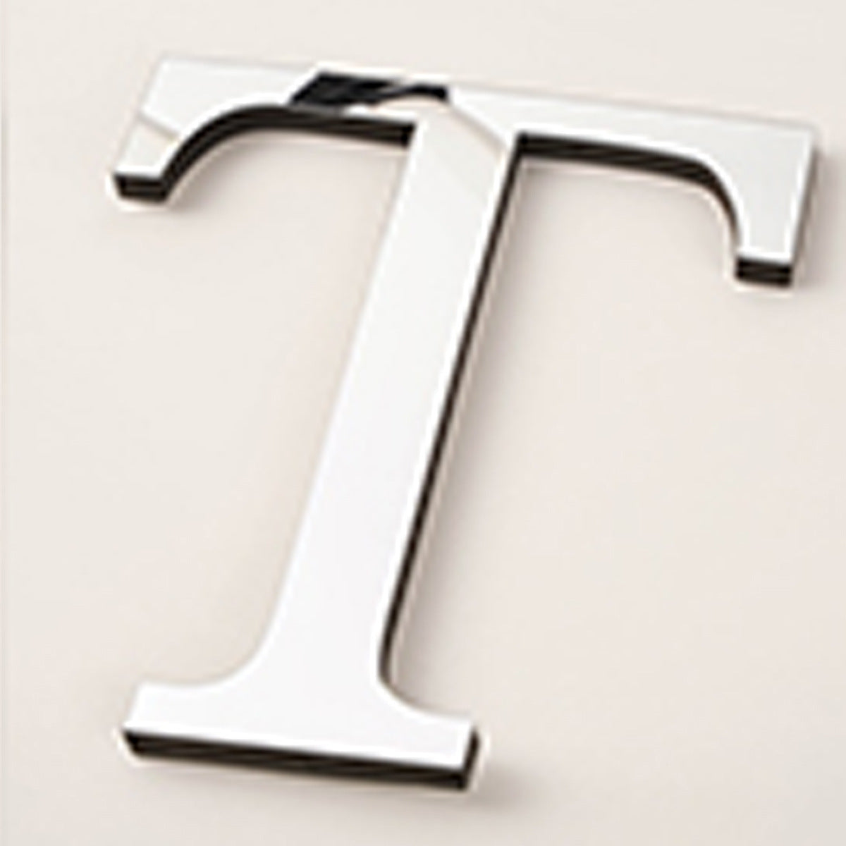 Acrylic Mirror Letters for Eye-Catching Wall Decorations