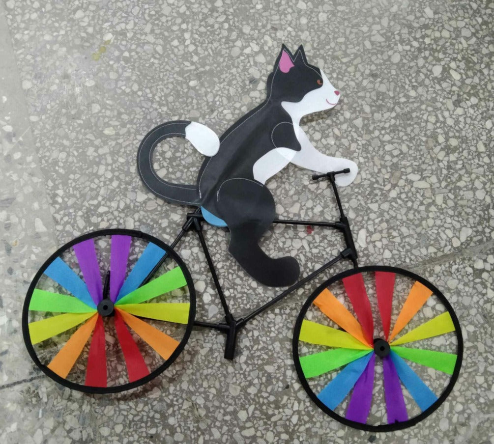 Animal Windmill Garden Decor With Spinning Rainbow Wheels