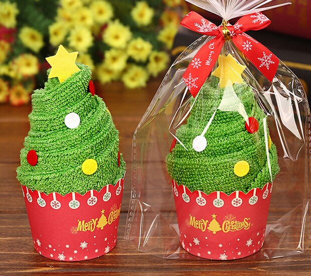 Christmas Gift Towels - 3 Decorative Holiday Washcloths