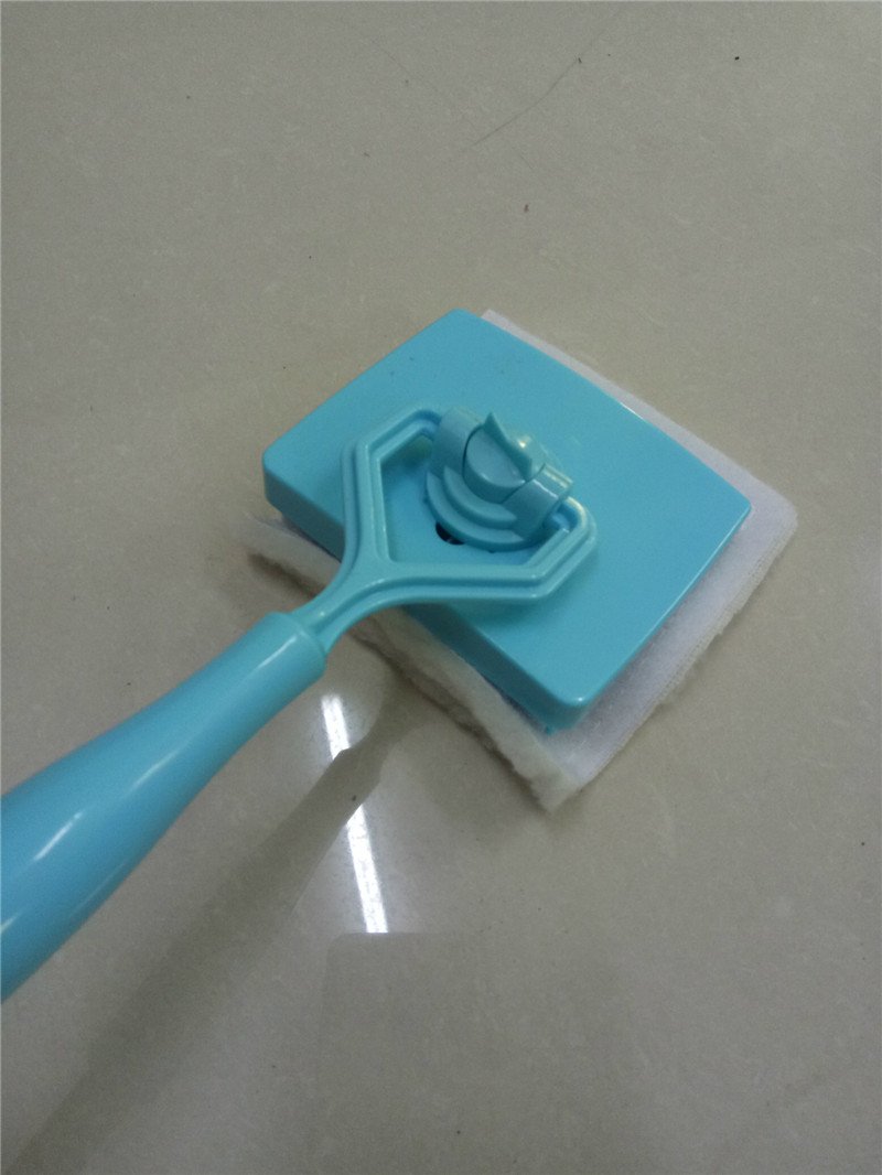 Extendable Baseboard Cleaner with Washable Microfiber Pad