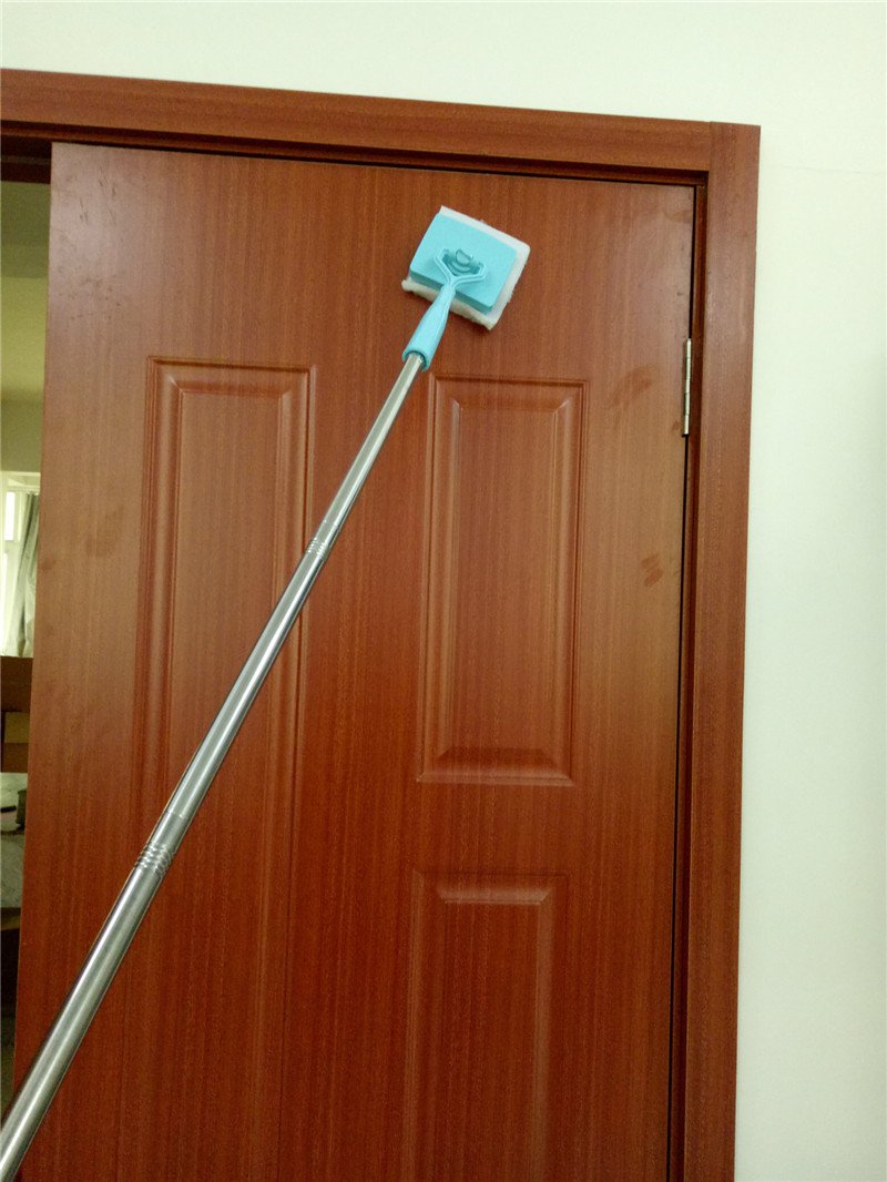 Extendable Baseboard Cleaner with Washable Microfiber Pad