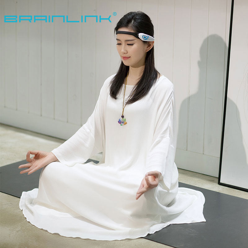 Dry Electrode EEG Headband for Focus and Meditation