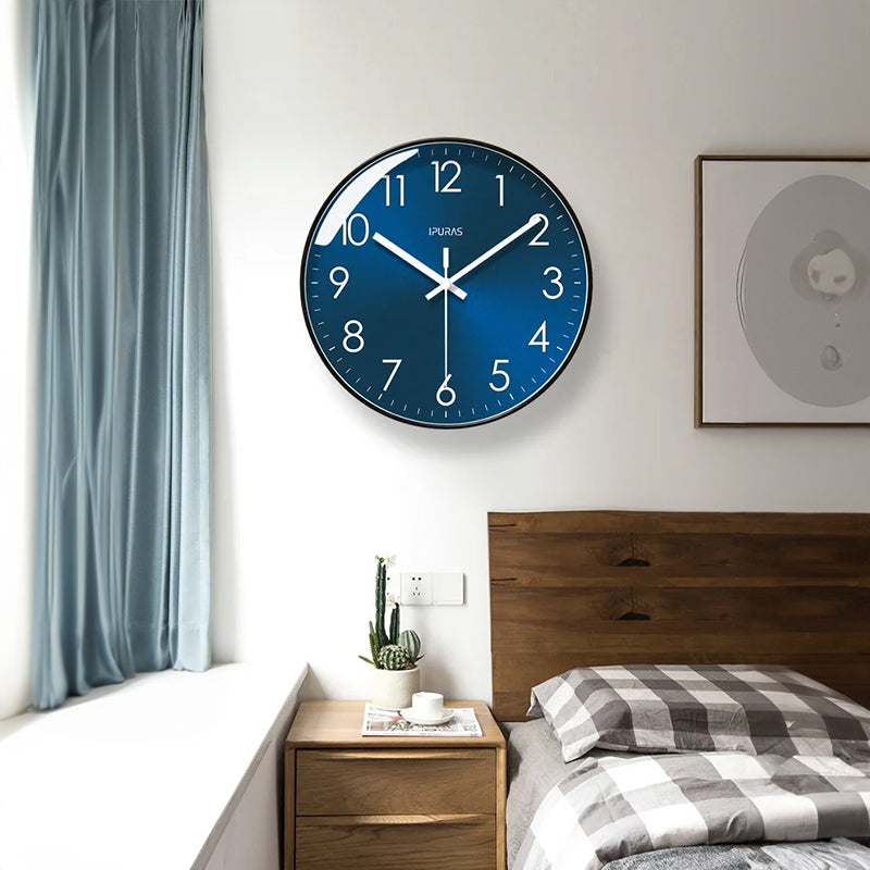 Modern Wall Clock With Silent Quartz Timekeeping Design
