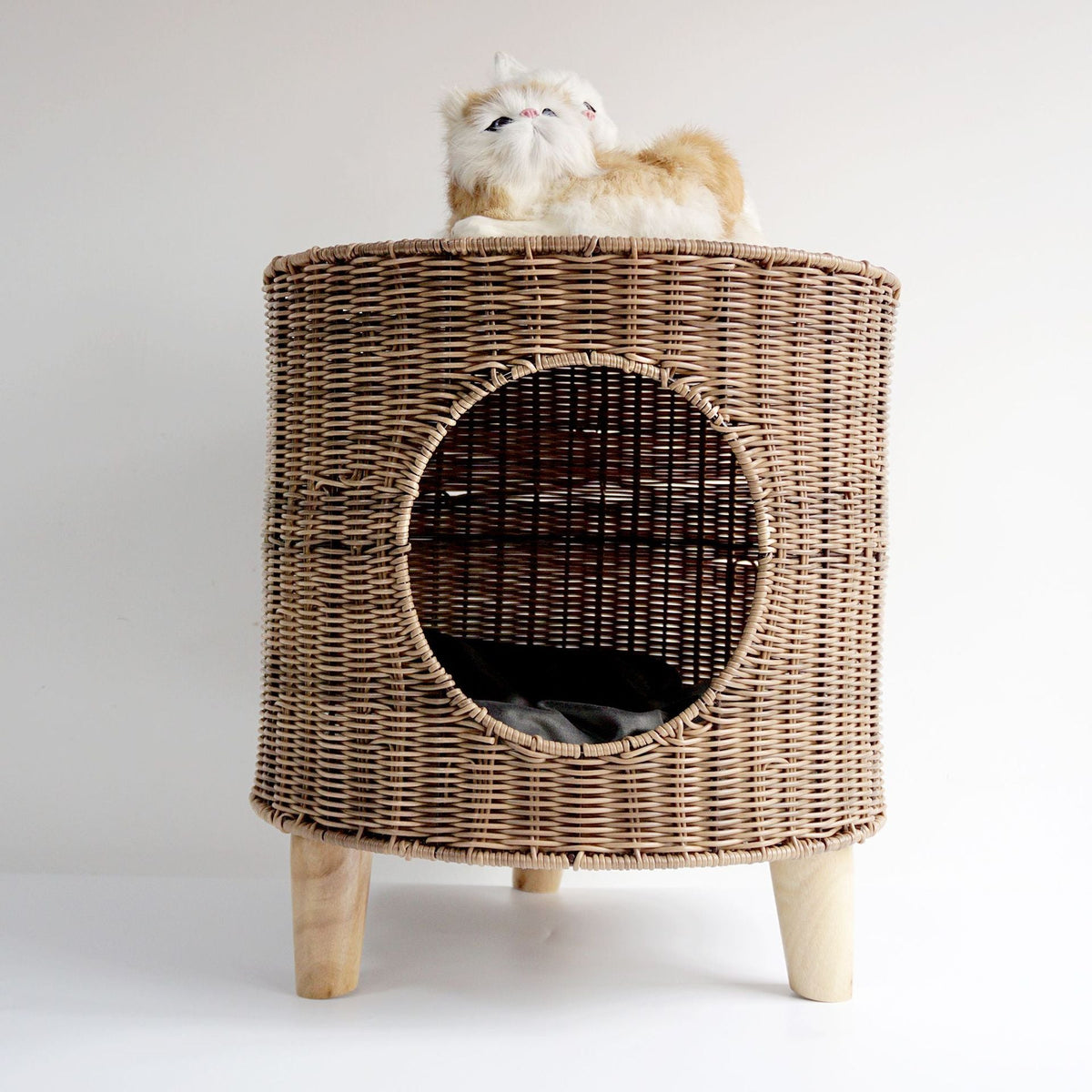 Woven Cat Kennel Bed for Cozy Private Resting Space