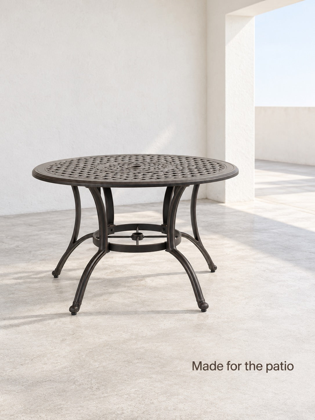 Cast Aluminum Round Patio Dining Table in Bronze Finish