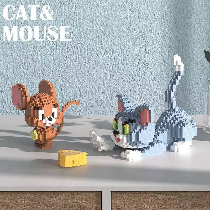 Micro Building Blocks Cat & Mouse Desk Display Set