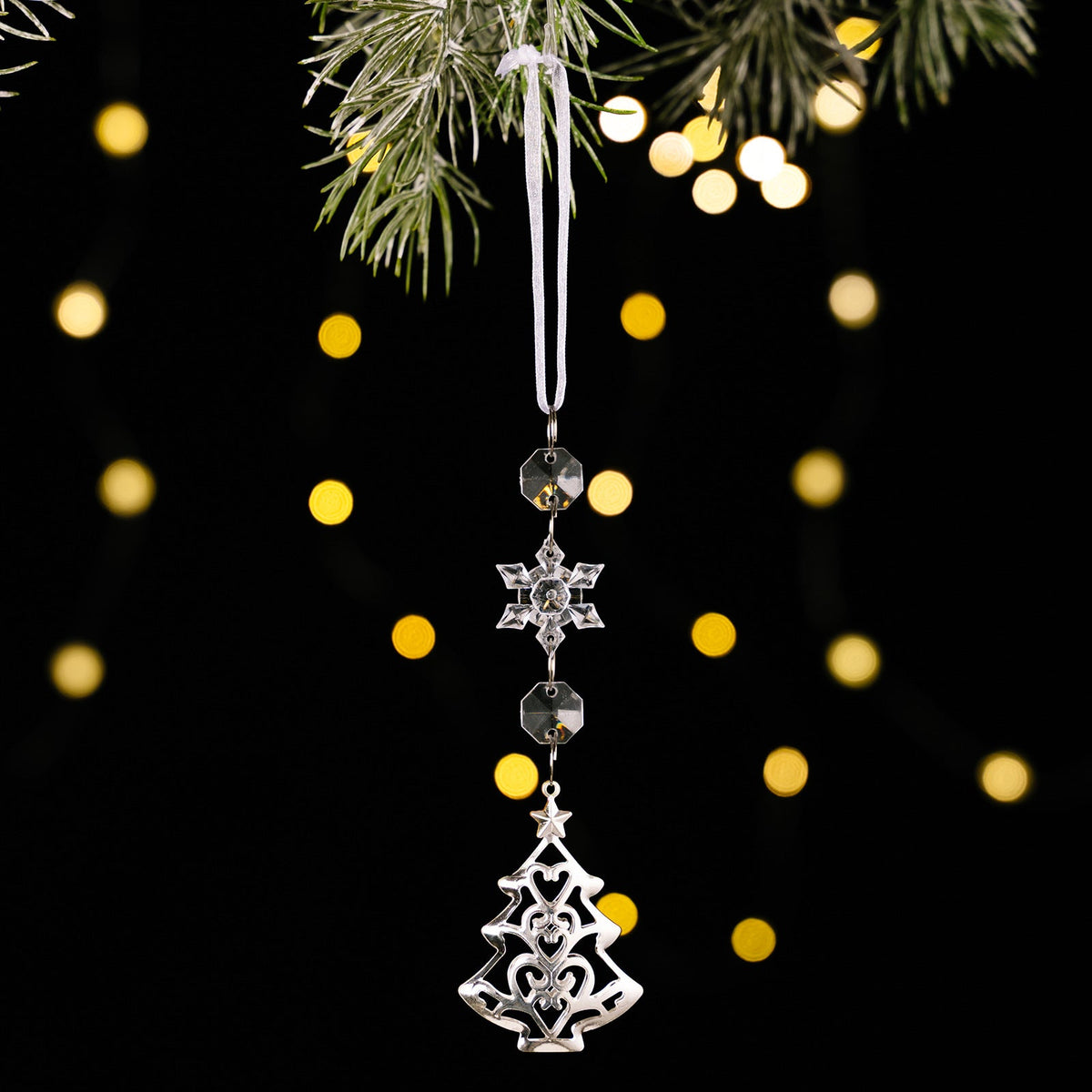 Crystal Snowflake Tree Ornament – Elegant Winter Sparkle
