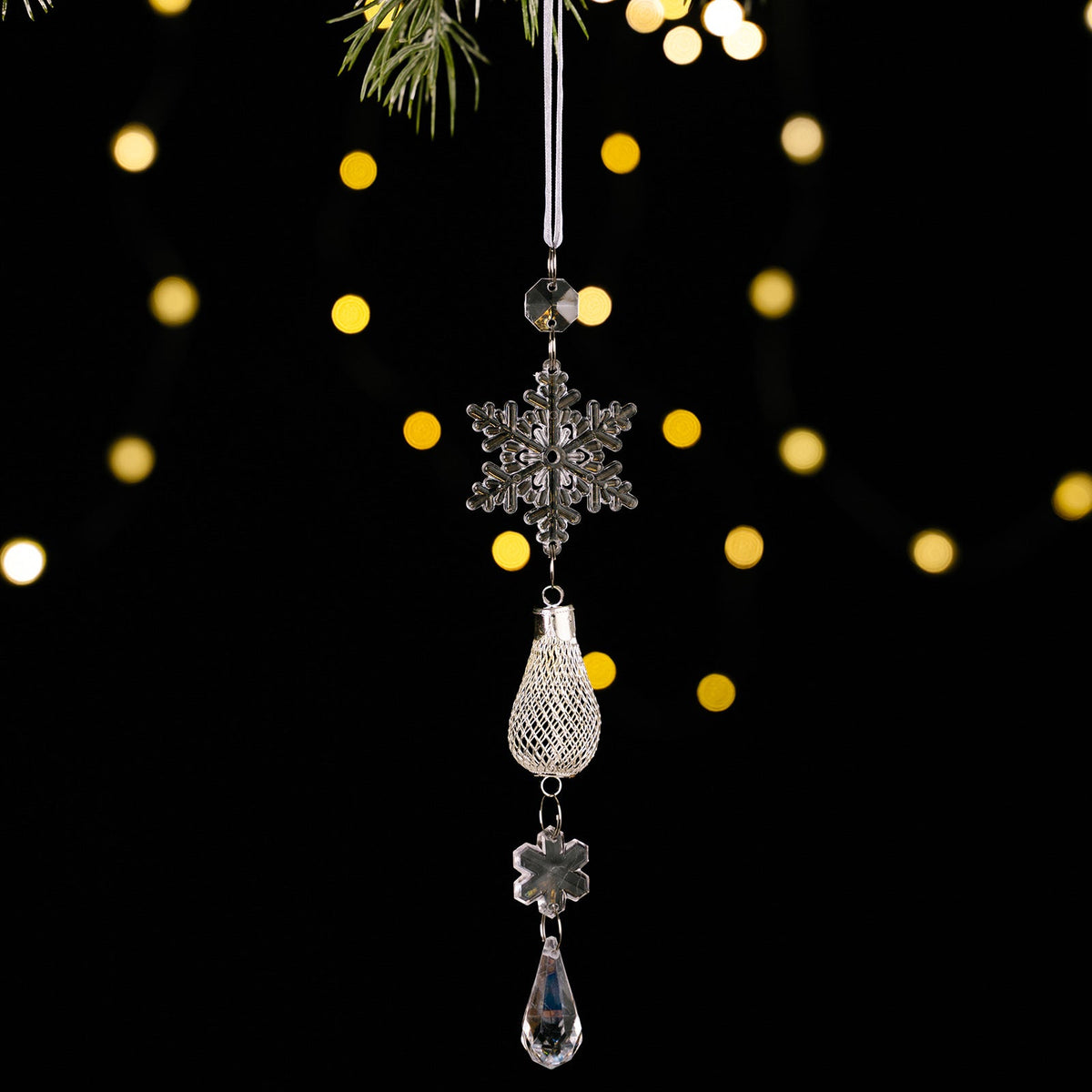 Crystal Snowflake Tree Ornament – Elegant Winter Sparkle