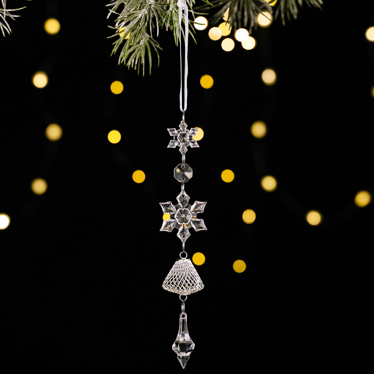 Crystal Snowflake Tree Ornament – Elegant Winter Sparkle