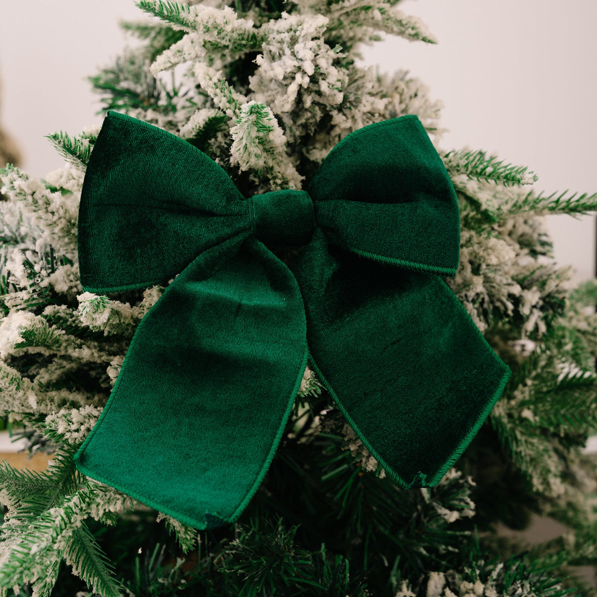 Christmas Velvet Bow Ornaments for Festive Trees